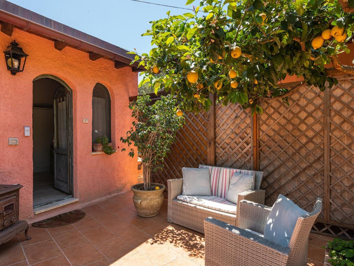 Guest House Villa Verde - Short Term Room Rentals Torre delle Stelle Exterior photo