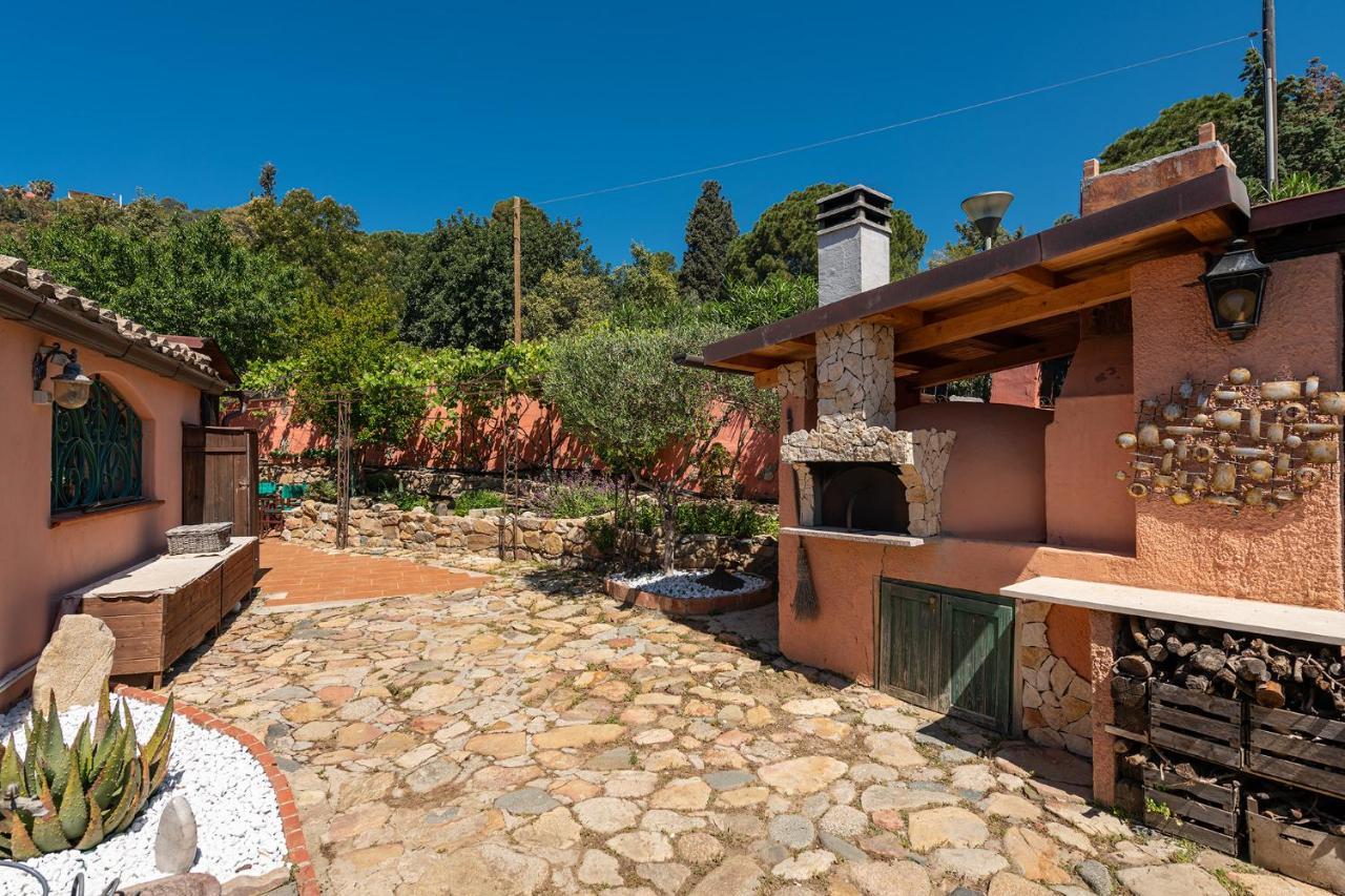 Guest House Villa Verde - Short Term Room Rentals Torre delle Stelle Exterior photo